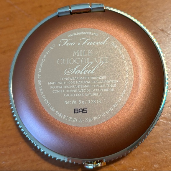Too Faced Milk Chocolate Soleil Matte Bronzer - Picture 10 of 16